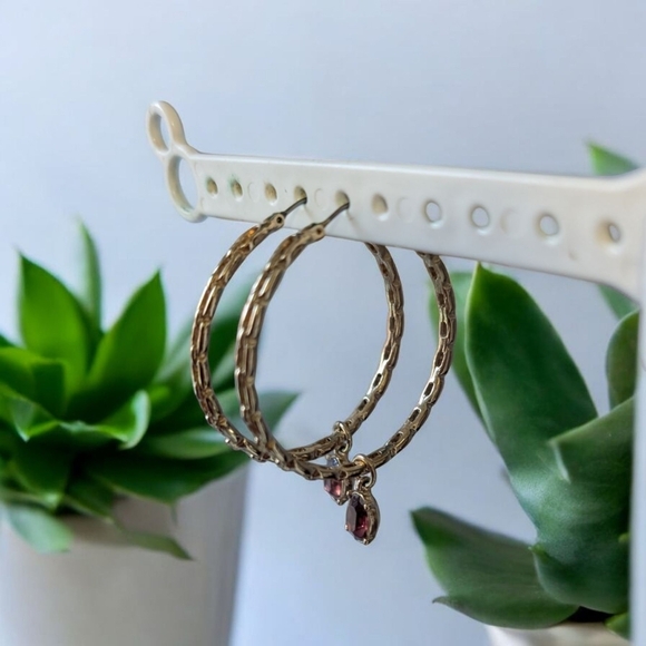 Fashion Elegant Gold Hoop Earrings with Pink Gemstones (EUC) - Picture 3 of 4